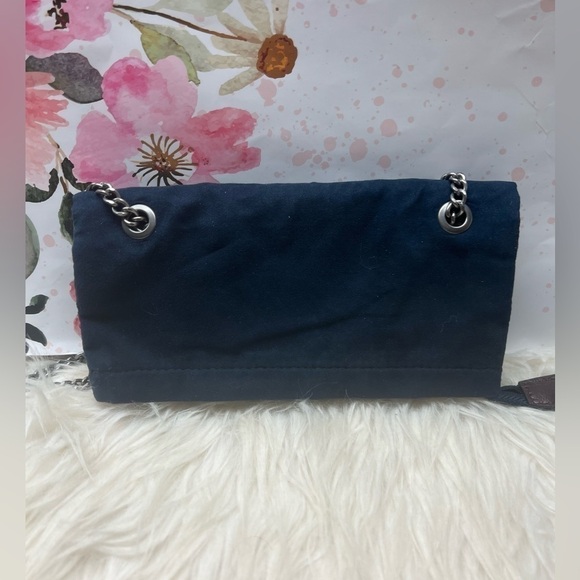 Zara Handbags - ZARA classic crossbody bag 💼